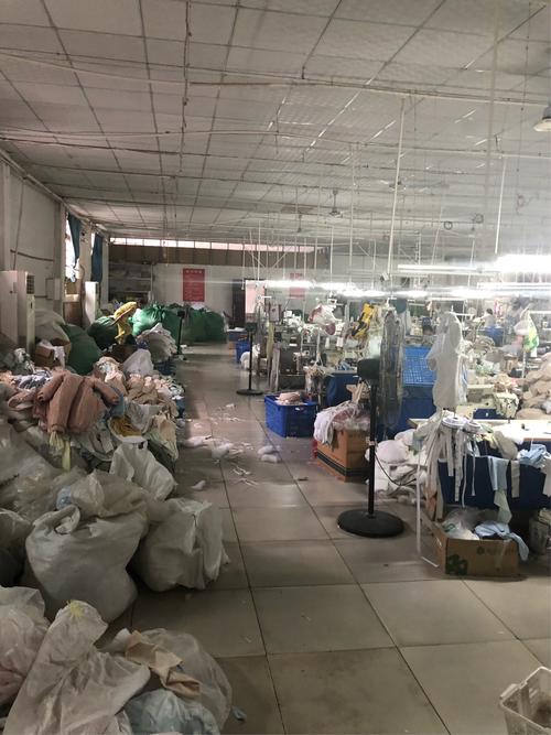 消防大队,西城派出所,对存在严重安全隐患的佳贝服装厂进行关停查封